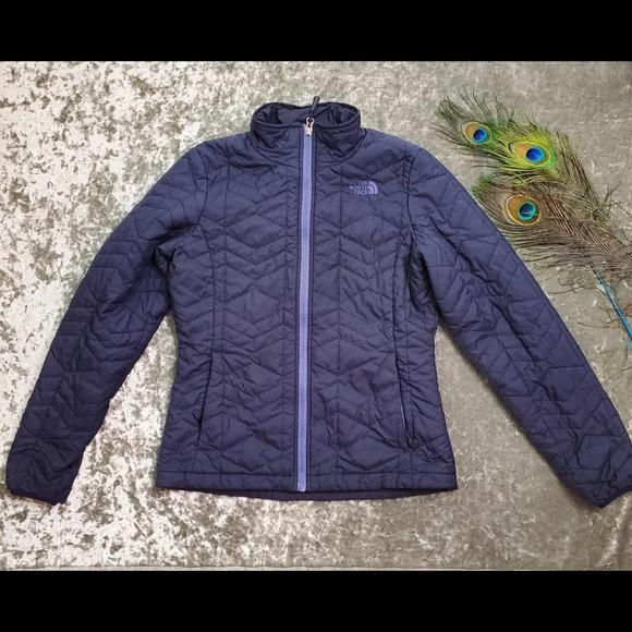The North Face Navy Quilted Puffer Jacket - Picture 1 of 9
